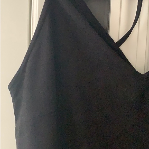 Black tank - Picture 2 of 3